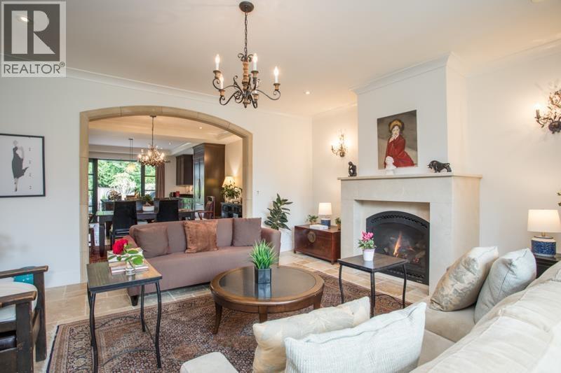 Photo 7 of 1134 Montroyal Boulevard, North Vancouver BC