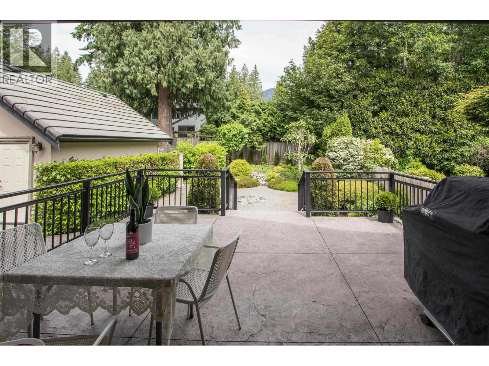 Photo 32 of 1134 Montroyal Boulevard, North Vancouver BC