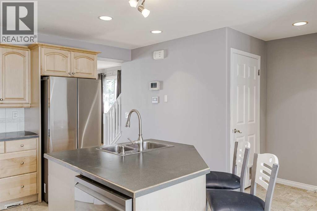 Single Family House for Sale in  Mckinley Road SE McKenzie Lake Calgary 