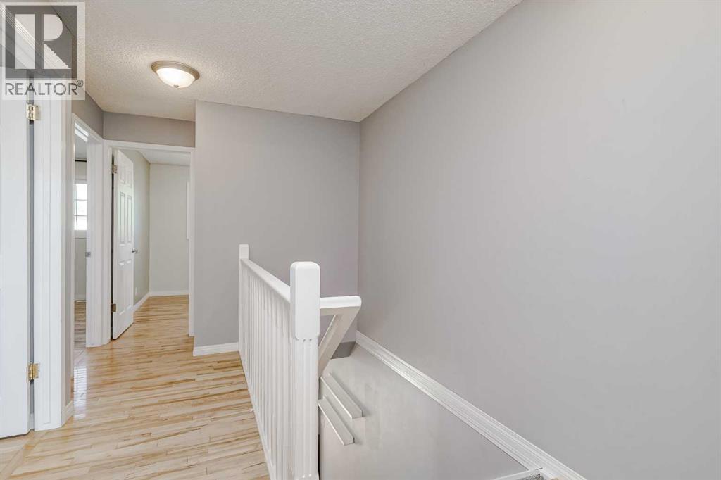 Single Family House for Sale in  Mckinley Road SE McKenzie Lake Calgary 