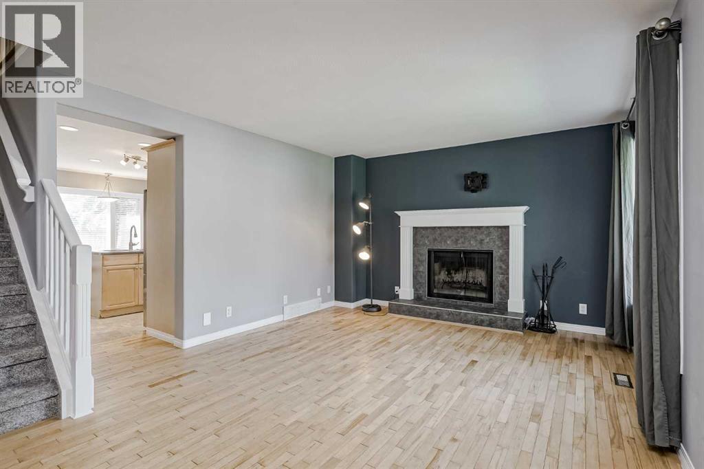 Single Family House for Sale in  Mckinley Road SE McKenzie Lake Calgary 