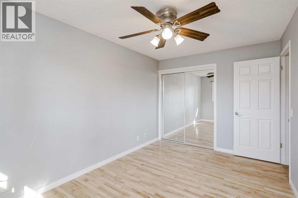 Single Family House for Sale in  Mckinley Road SE McKenzie Lake Calgary 