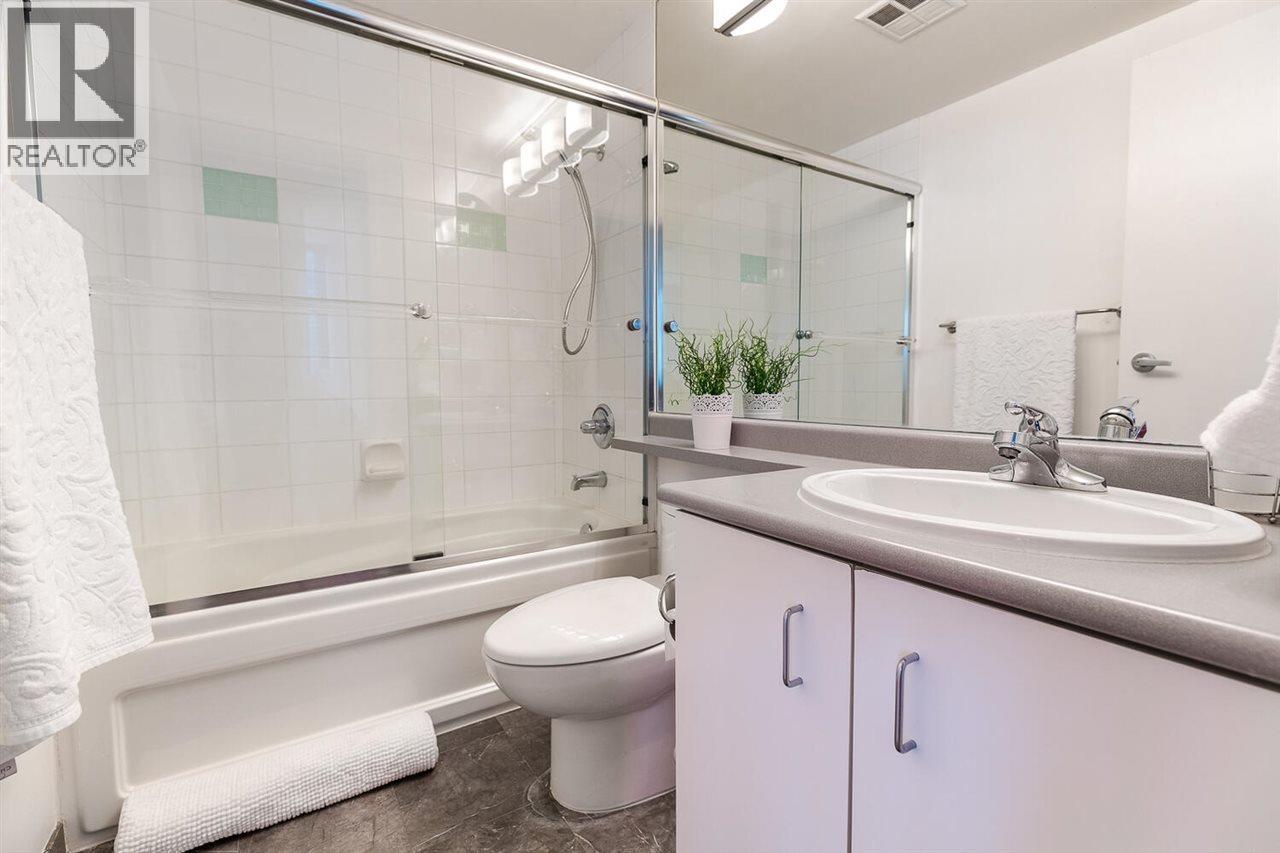 Photo 10 of 803 555 Jervis St, Vancouver BC
