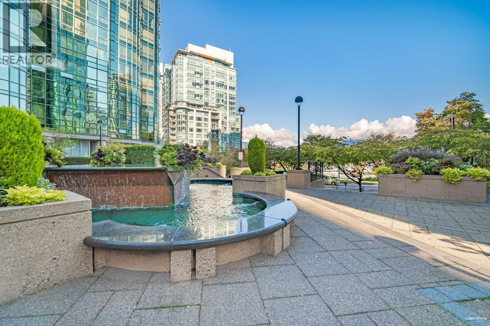 Photo 16 of 803 555 Jervis St, Vancouver BC