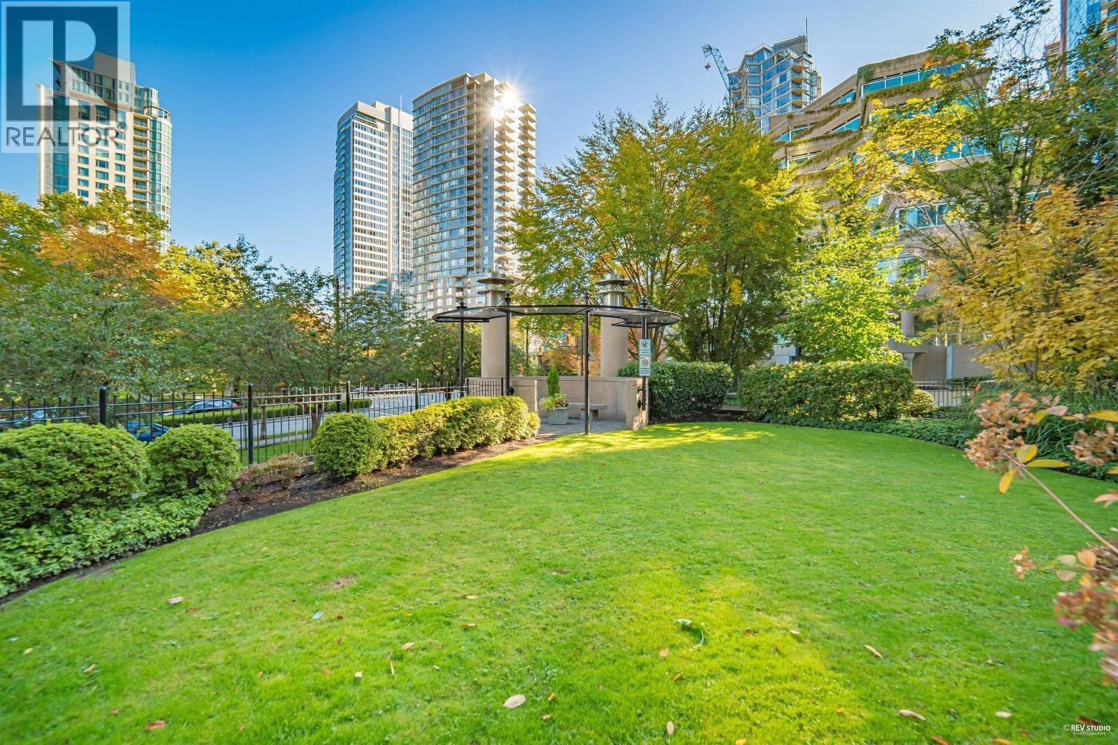 Photo 17 of 803 555 Jervis St, Vancouver BC