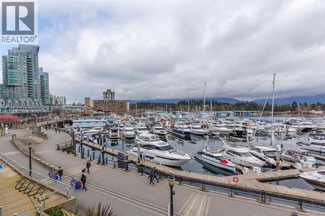 Photo 2 of 803 555 Jervis St, Vancouver BC