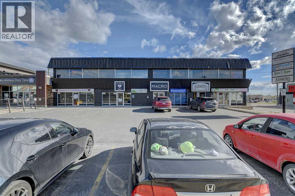 Photo 1 of 9823 116 Avenue, Grande Prairie AB