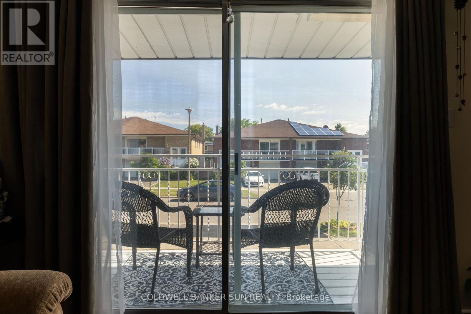Photo 30 of 38 Fallway Road, Brampton ON