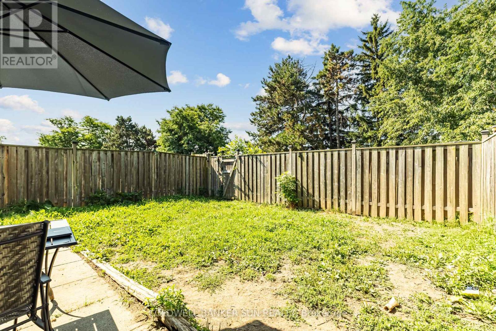 Photo 32 of 38 Fallway Road, Brampton ON
