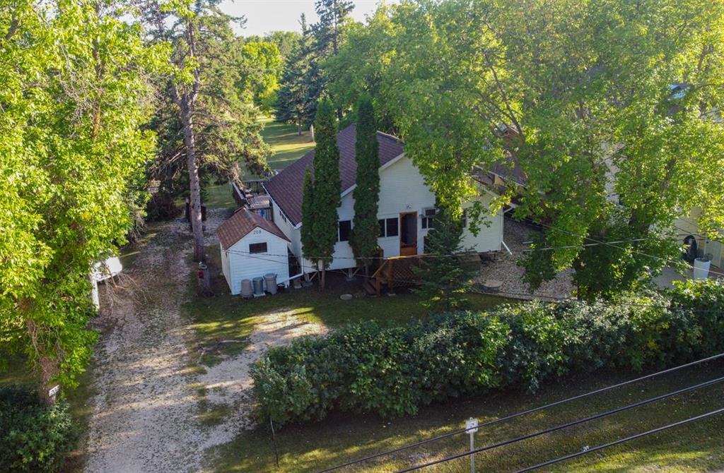 Photo 18 of 208 Maple Avenue, Winnipeg Beach MB