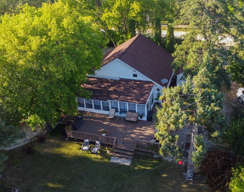 Photo 19 of 208 Maple Avenue, Winnipeg Beach MB
