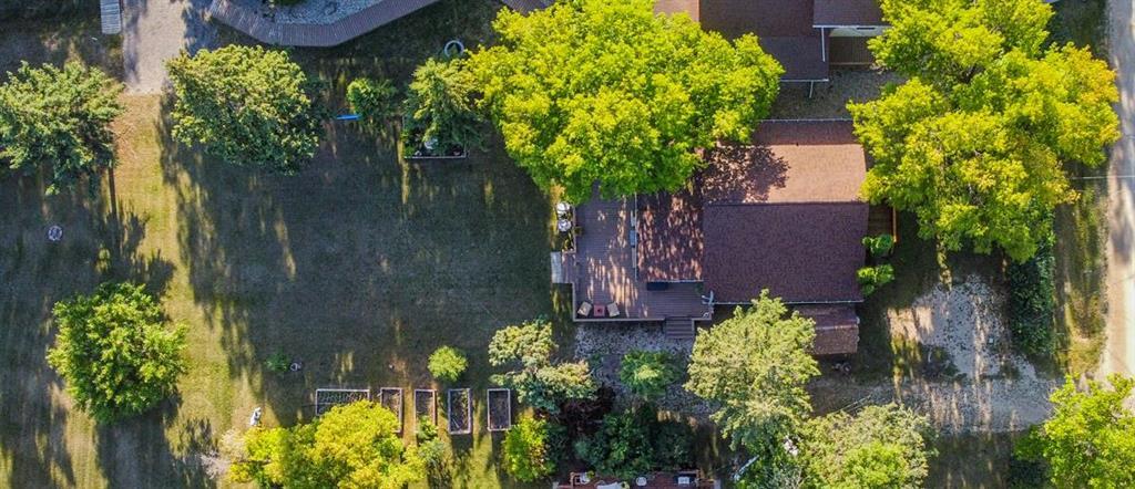 Photo 22 of 208 Maple Avenue, Winnipeg Beach MB