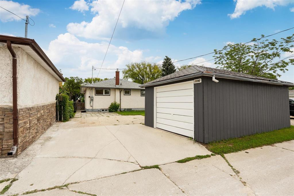 Photo 22 of 1190 Inkster Boulevard, Winnipeg MB