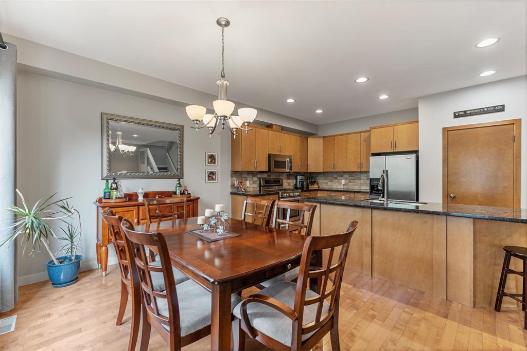 Photo 11 of 17 850 John Bruce Road, Winnipeg MB