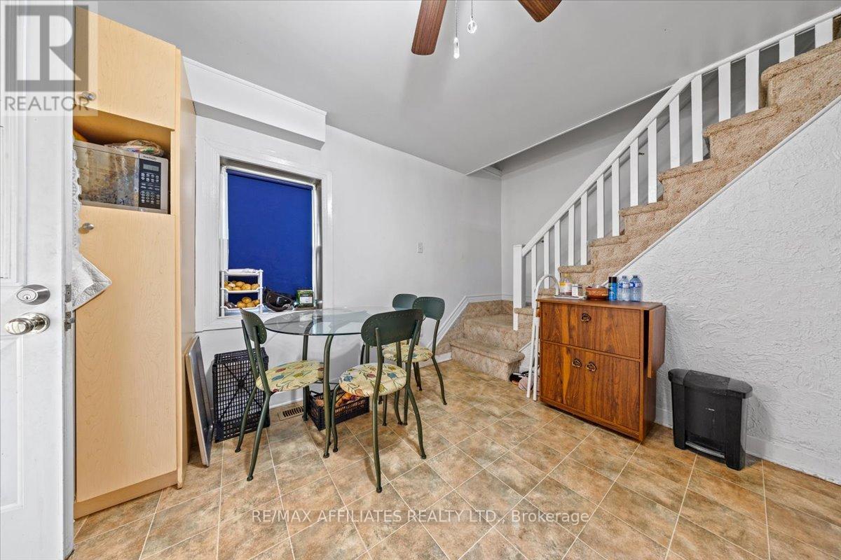 Photo 11 of 310 Shakespeare Street, Ottawa ON