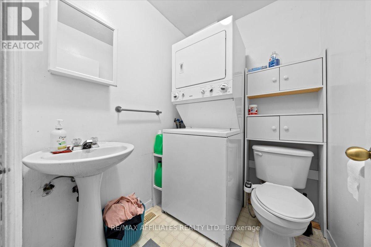 Photo 12 of 310 Shakespeare Street, Ottawa ON