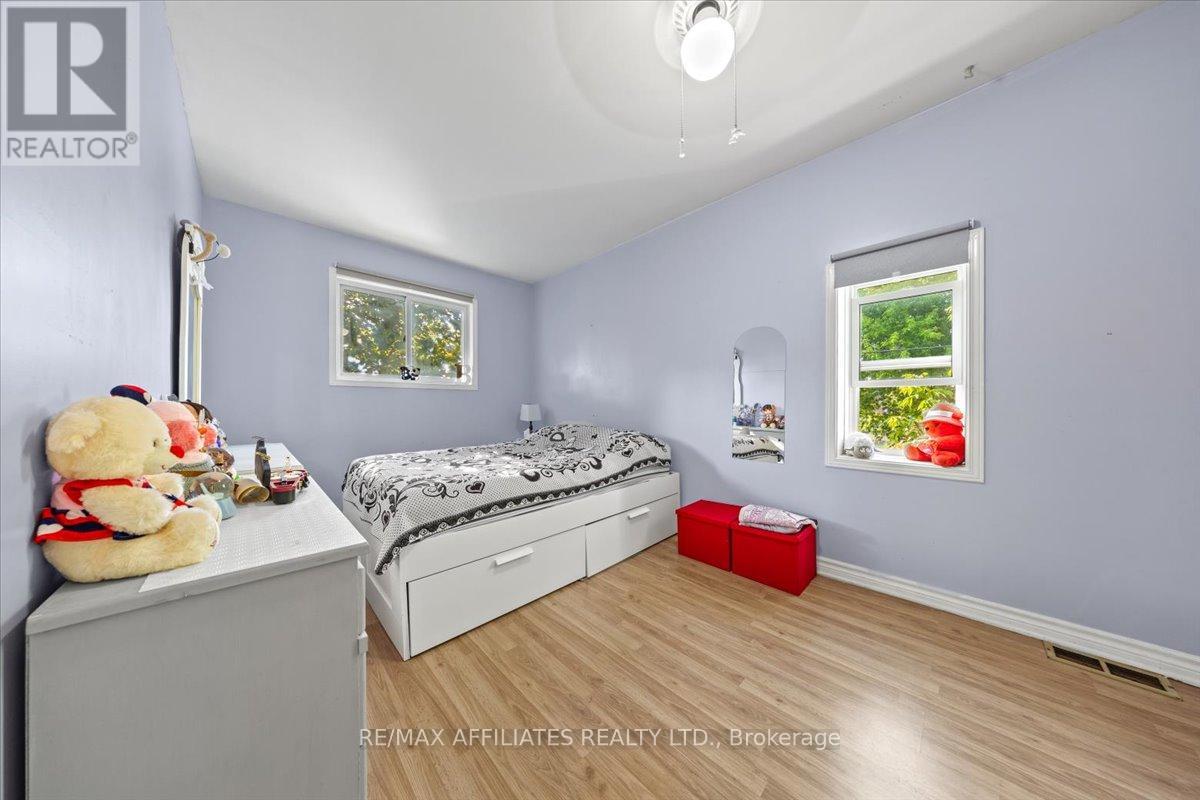 Photo 13 of 310 Shakespeare Street, Ottawa ON