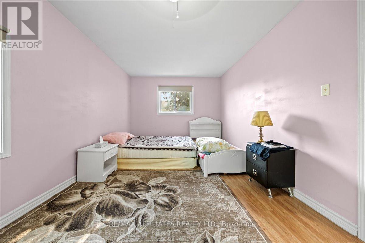 Photo 17 of 310 Shakespeare Street, Ottawa ON