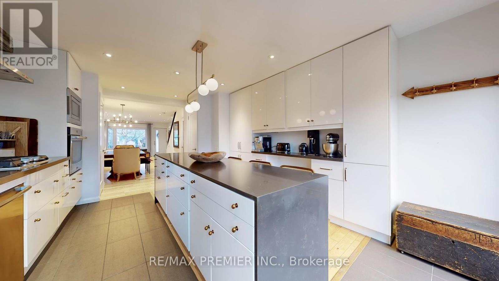 Photo 12 of Main Level 27 Hector Avenue, Toronto ON