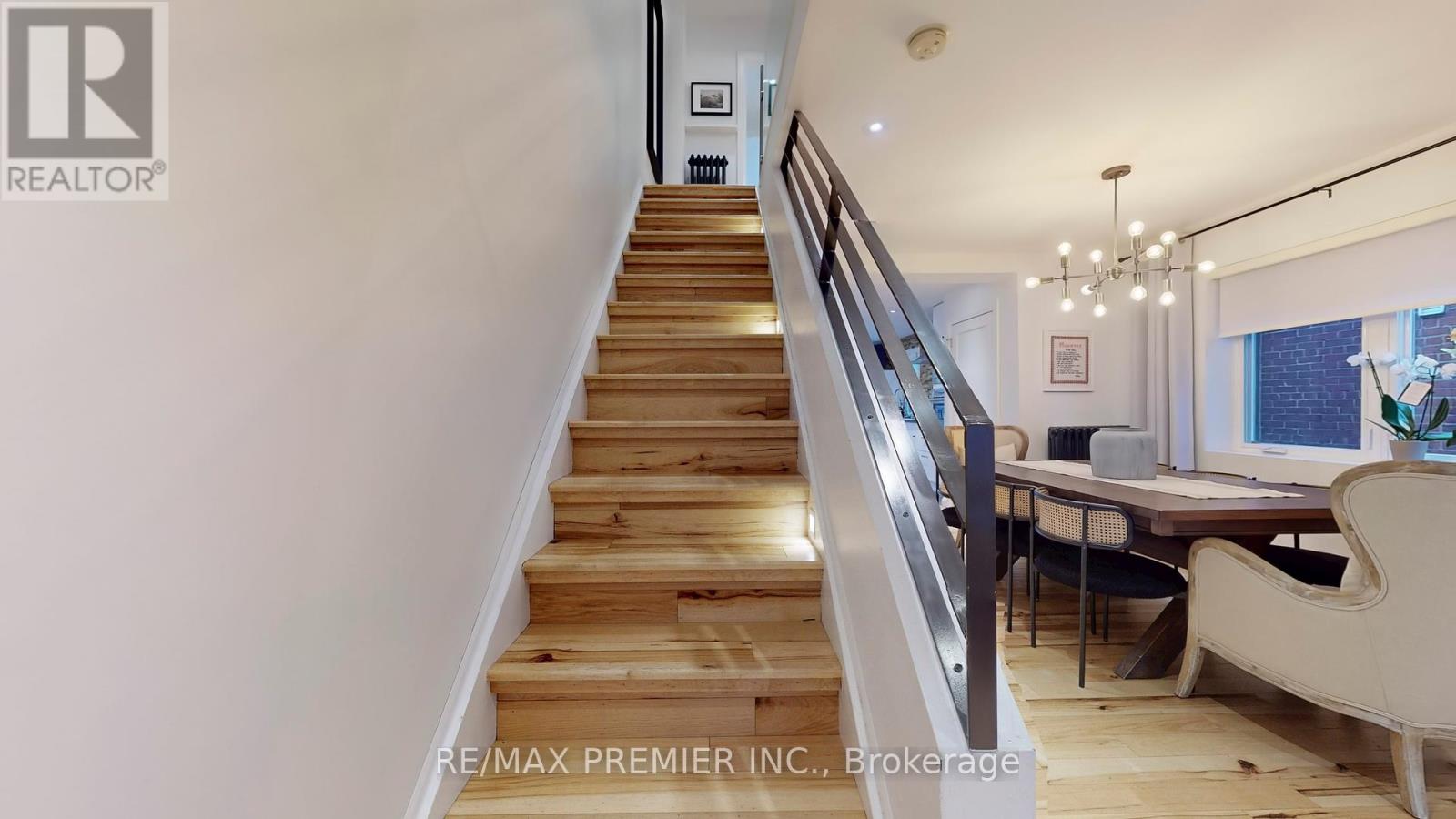Photo 18 of Main Level 27 Hector Avenue, Toronto ON