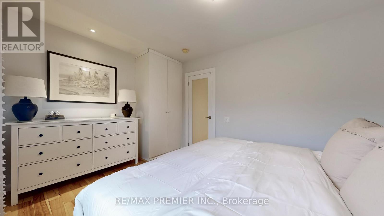 Photo 29 of Main Level 27 Hector Avenue, Toronto ON