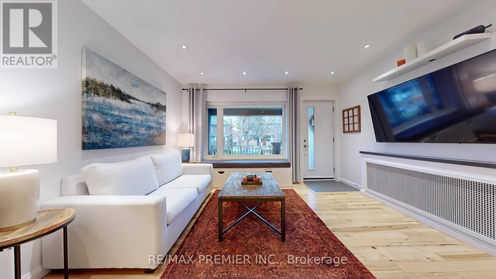 Photo 5 of Main Level 27 Hector Avenue, Toronto ON