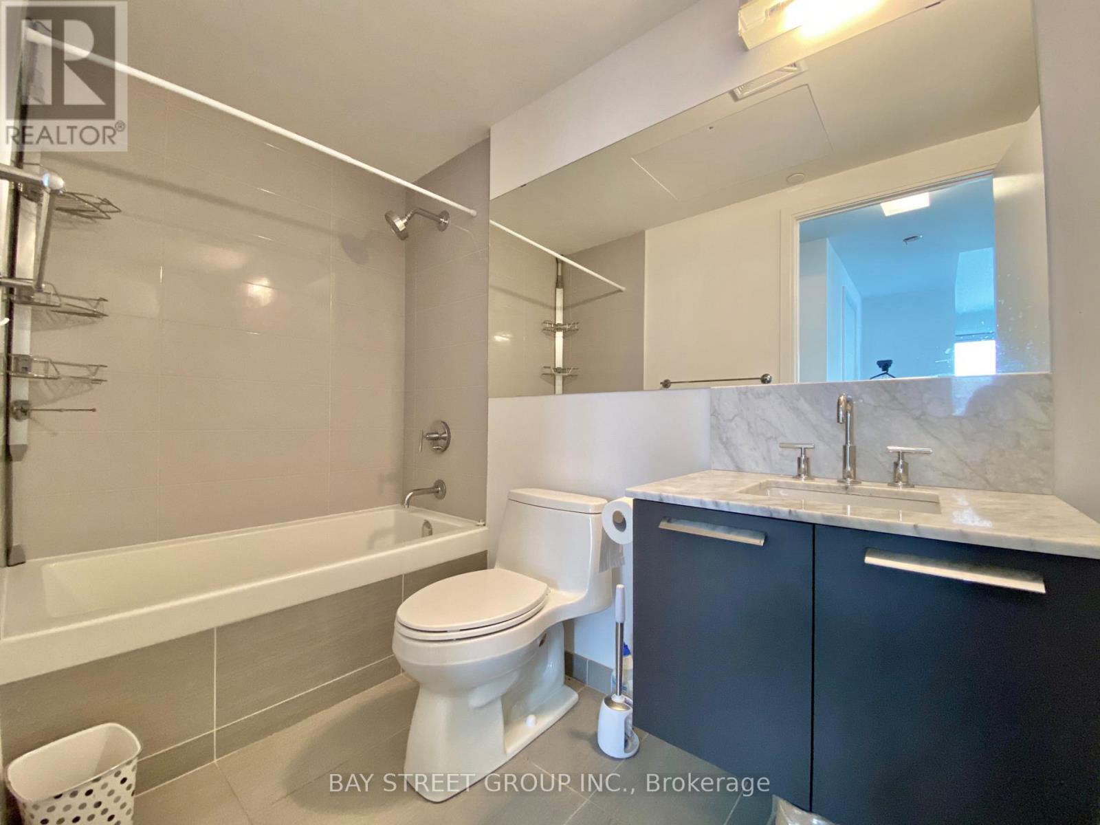 Photo 10 of 2910 50 Charles Street E, Toronto ON