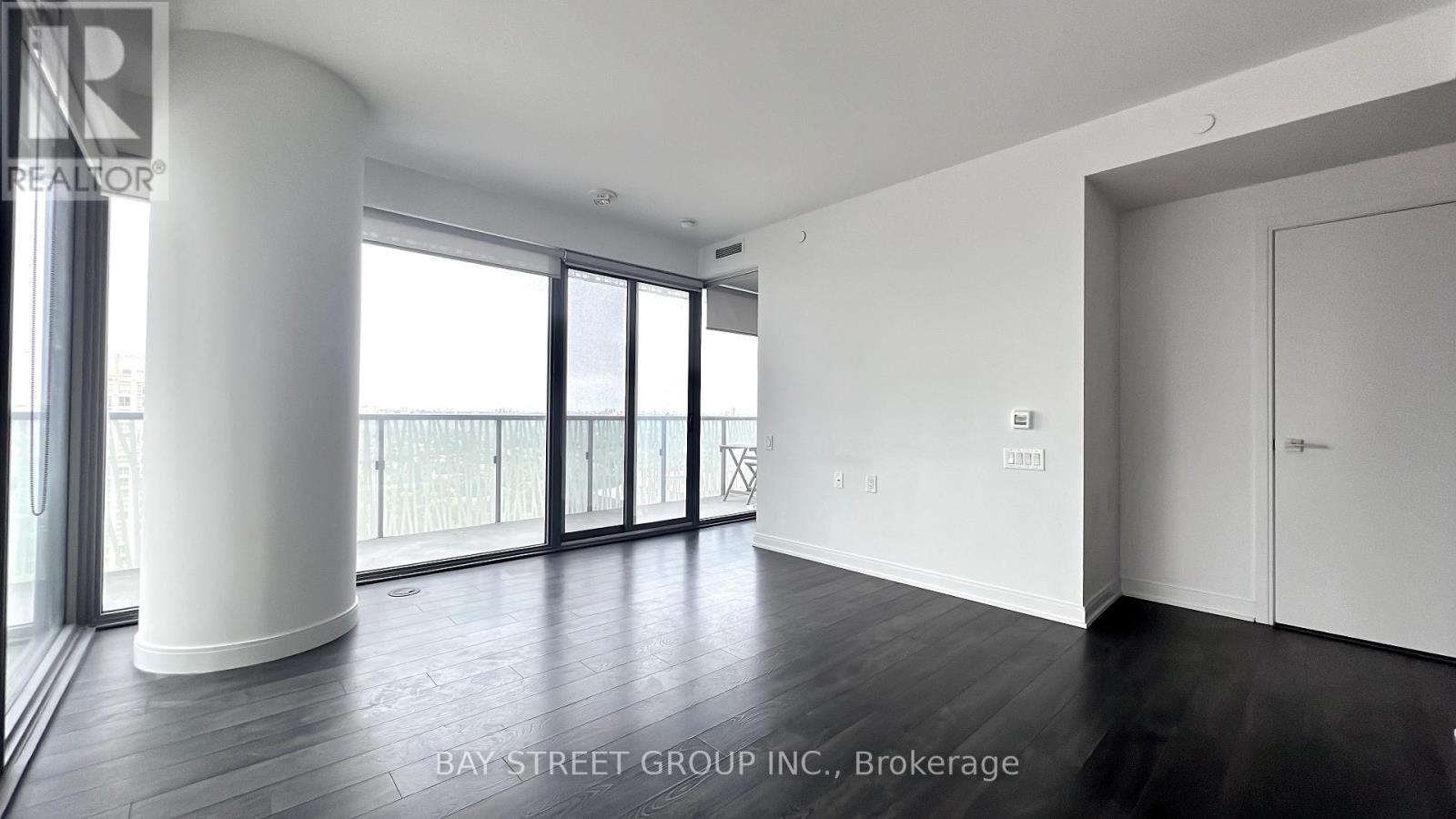 Photo 13 of 2910 50 Charles Street E, Toronto ON