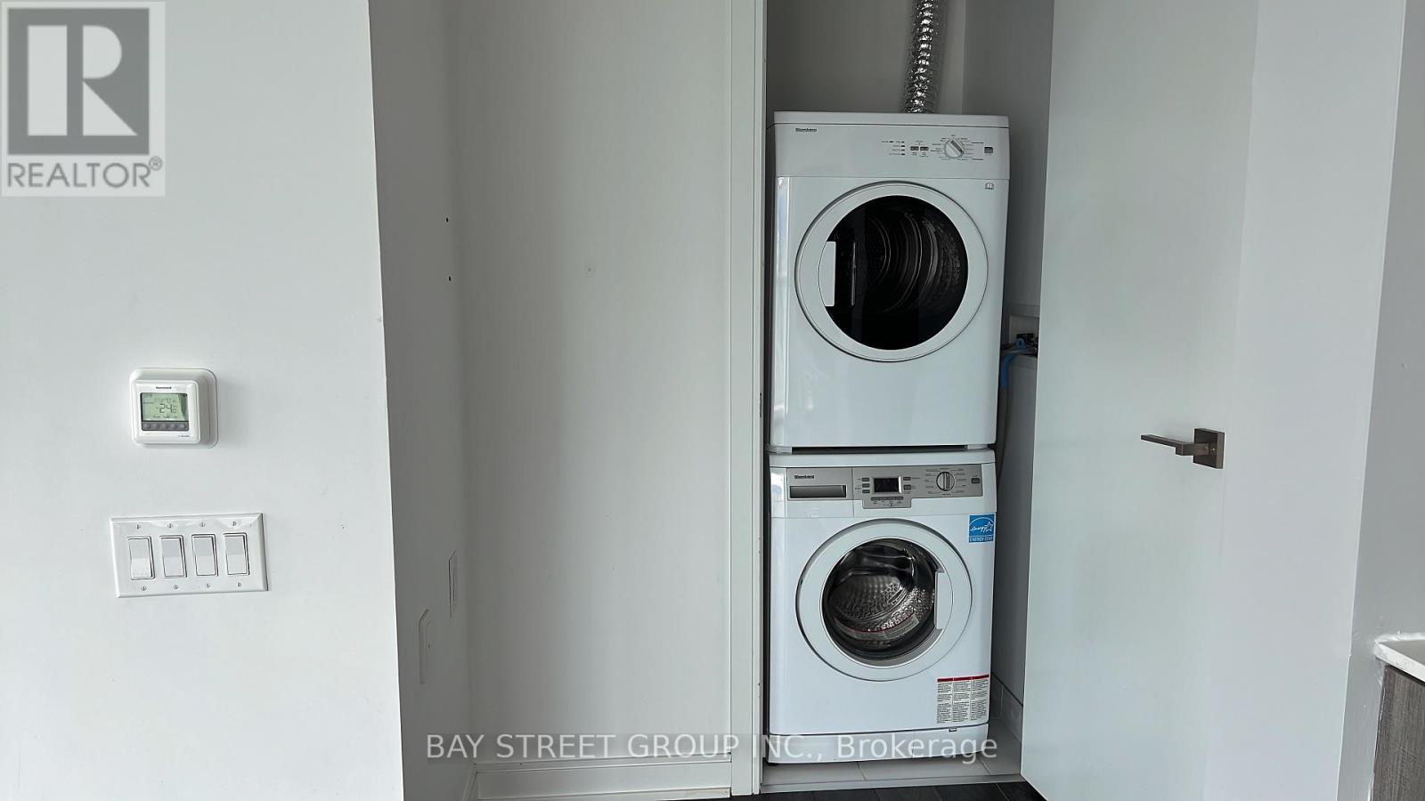 Photo 14 of 2910 50 Charles Street E, Toronto ON