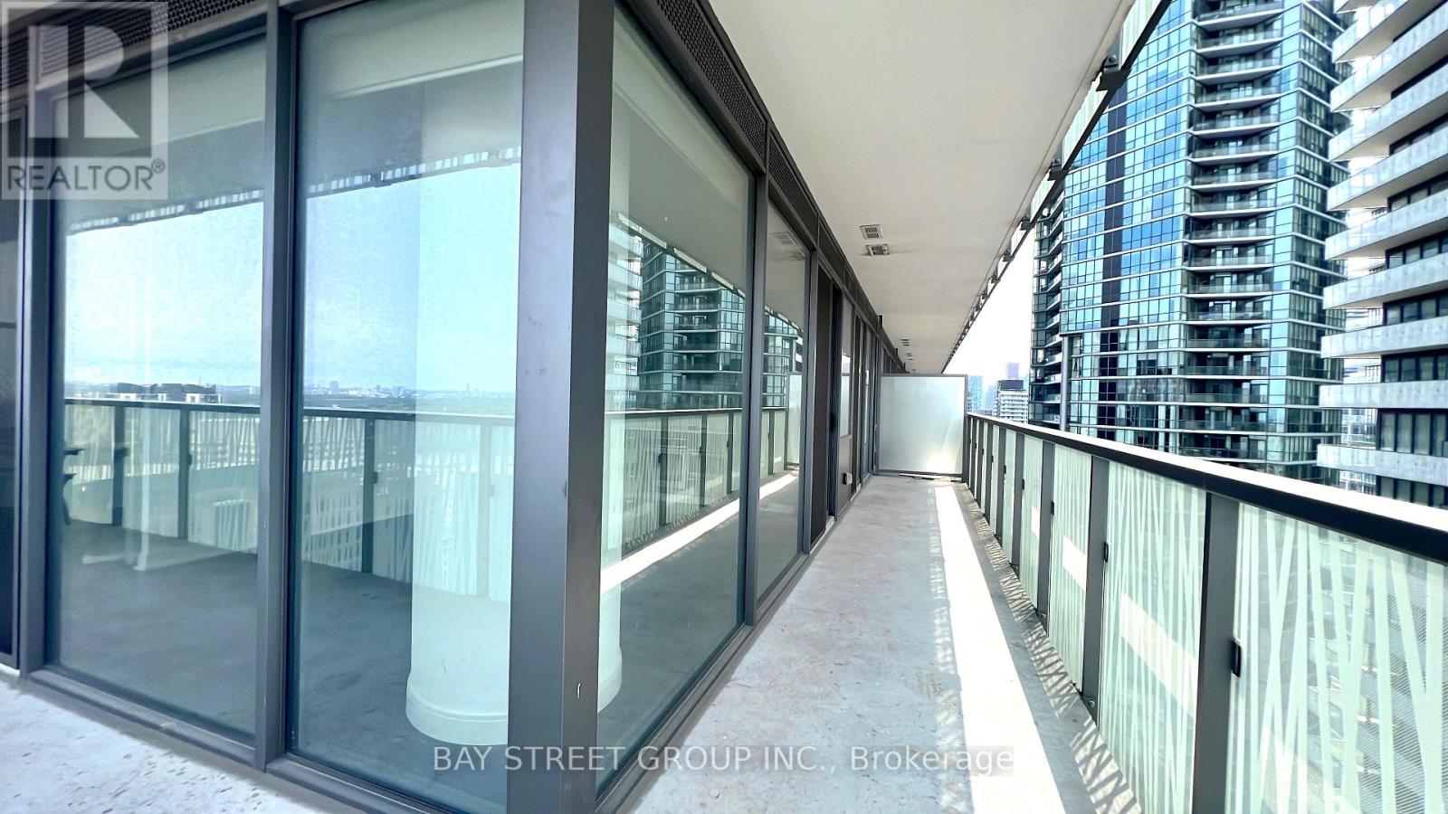 Photo 17 of 2910 50 Charles Street E, Toronto ON