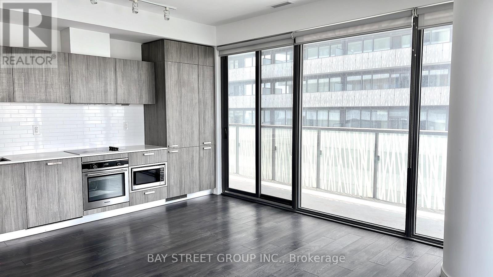 Photo 7 of 2910 50 Charles Street E, Toronto ON