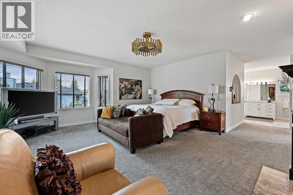 Single Family House for Sale in  Hawkside Close NW Hawkwood Calgary 