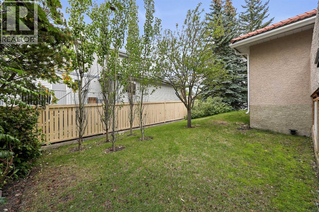 Single Family House for Sale in  Hawkside Close NW Hawkwood Calgary 
