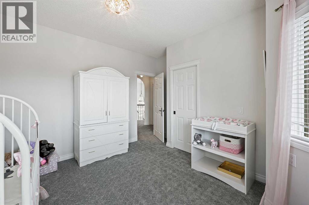 Single Family House for Sale in  Hawkside Close NW Hawkwood Calgary 
