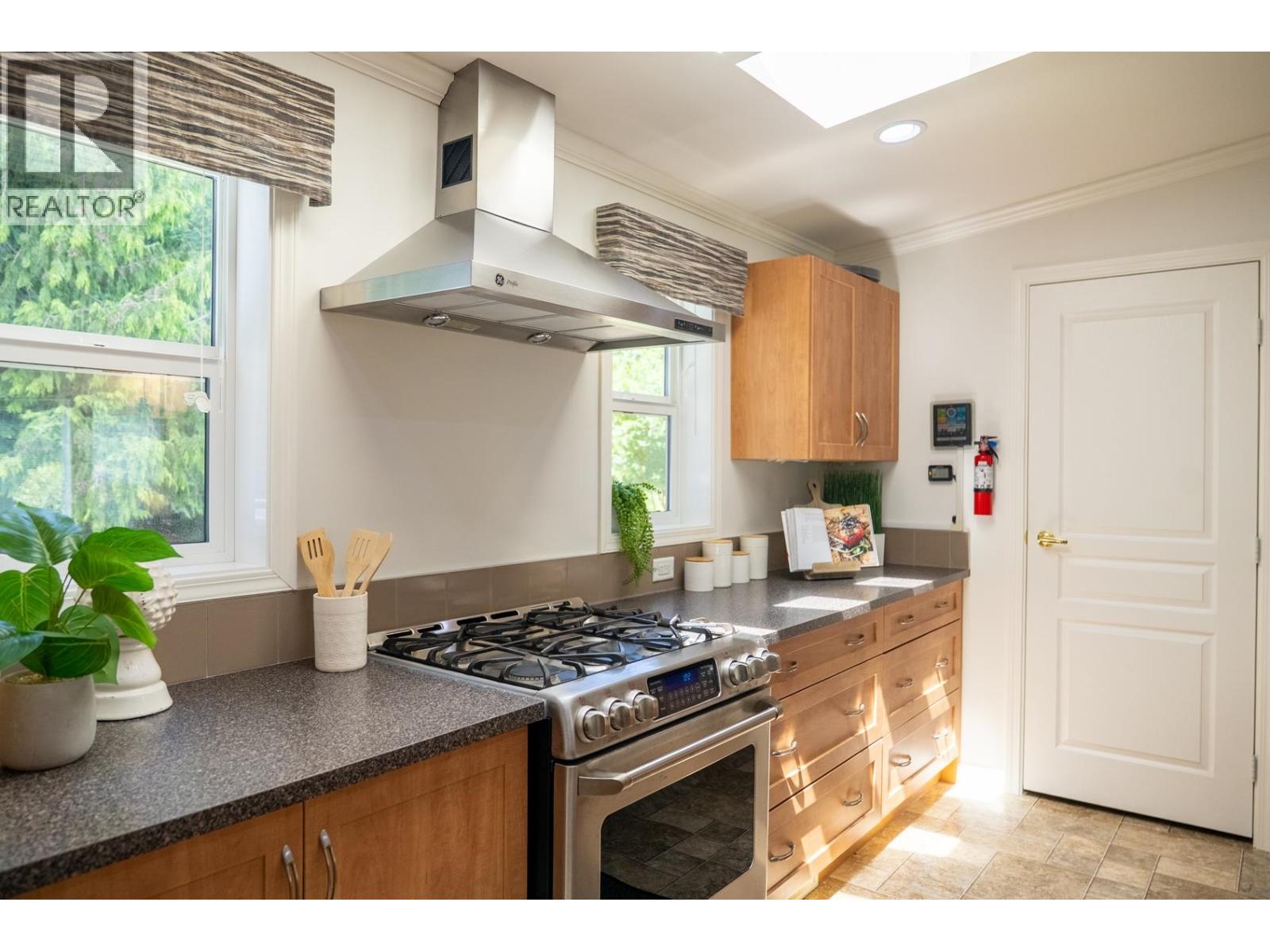 2604 DORY WAY, Pender Island