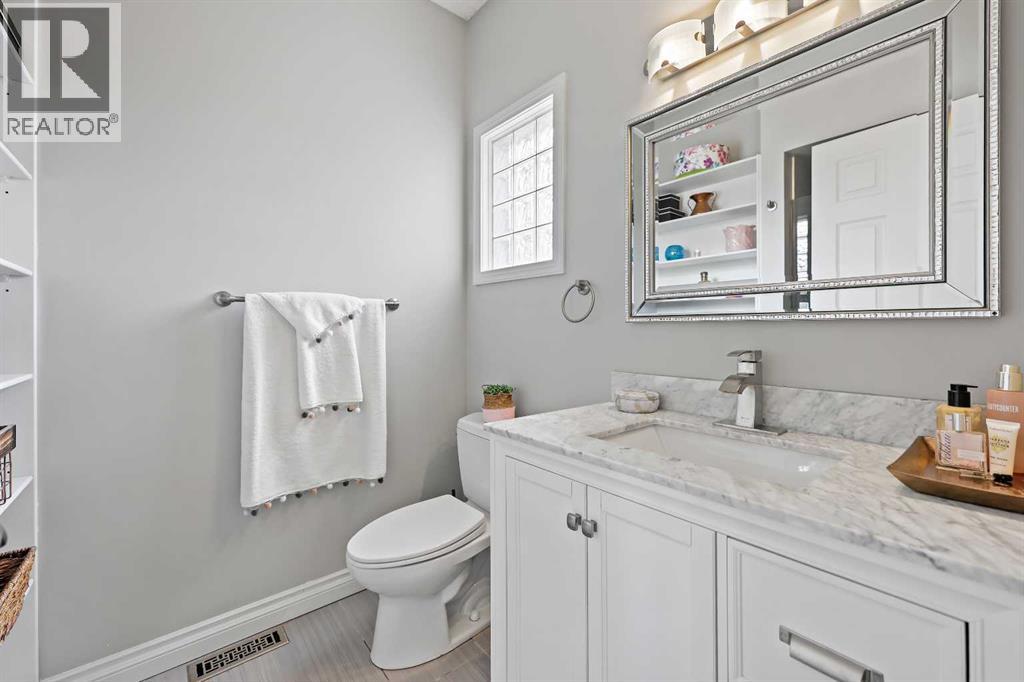 Single Family House for Sale in  Hawkside Close NW Hawkwood Calgary 
