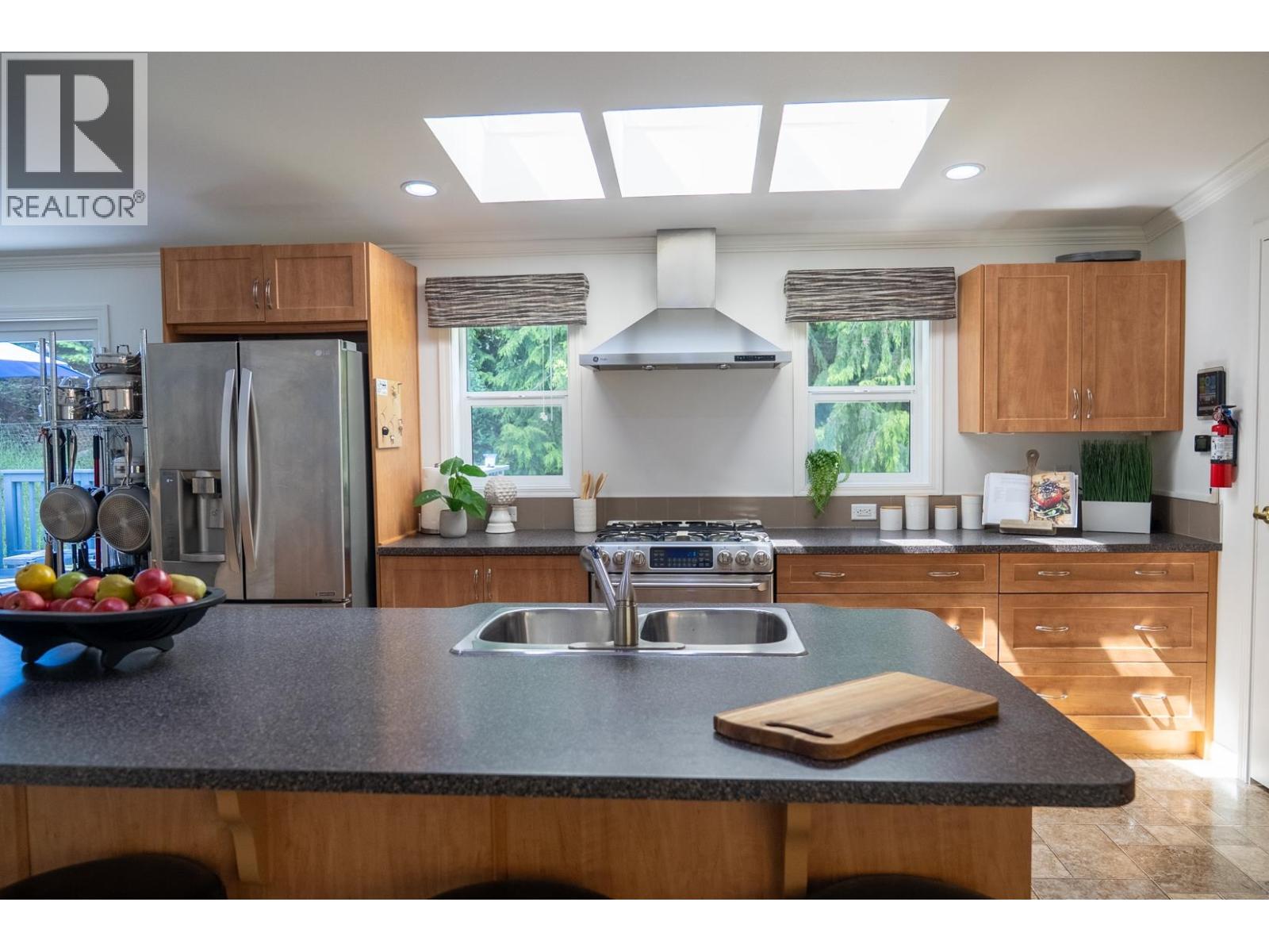 2604 DORY WAY, Pender Island