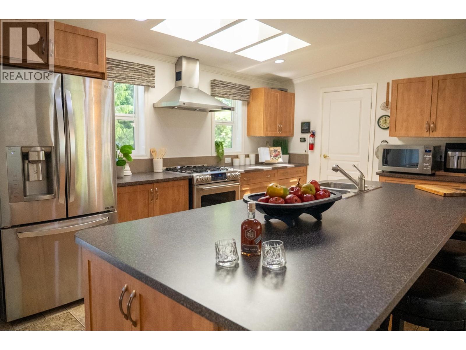 2604 DORY WAY, Pender Island