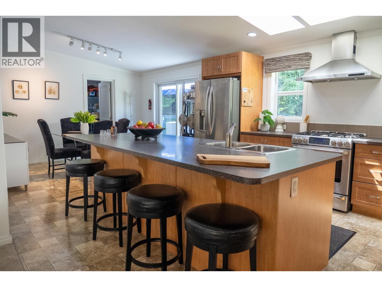 2604 DORY WAY, Pender Island