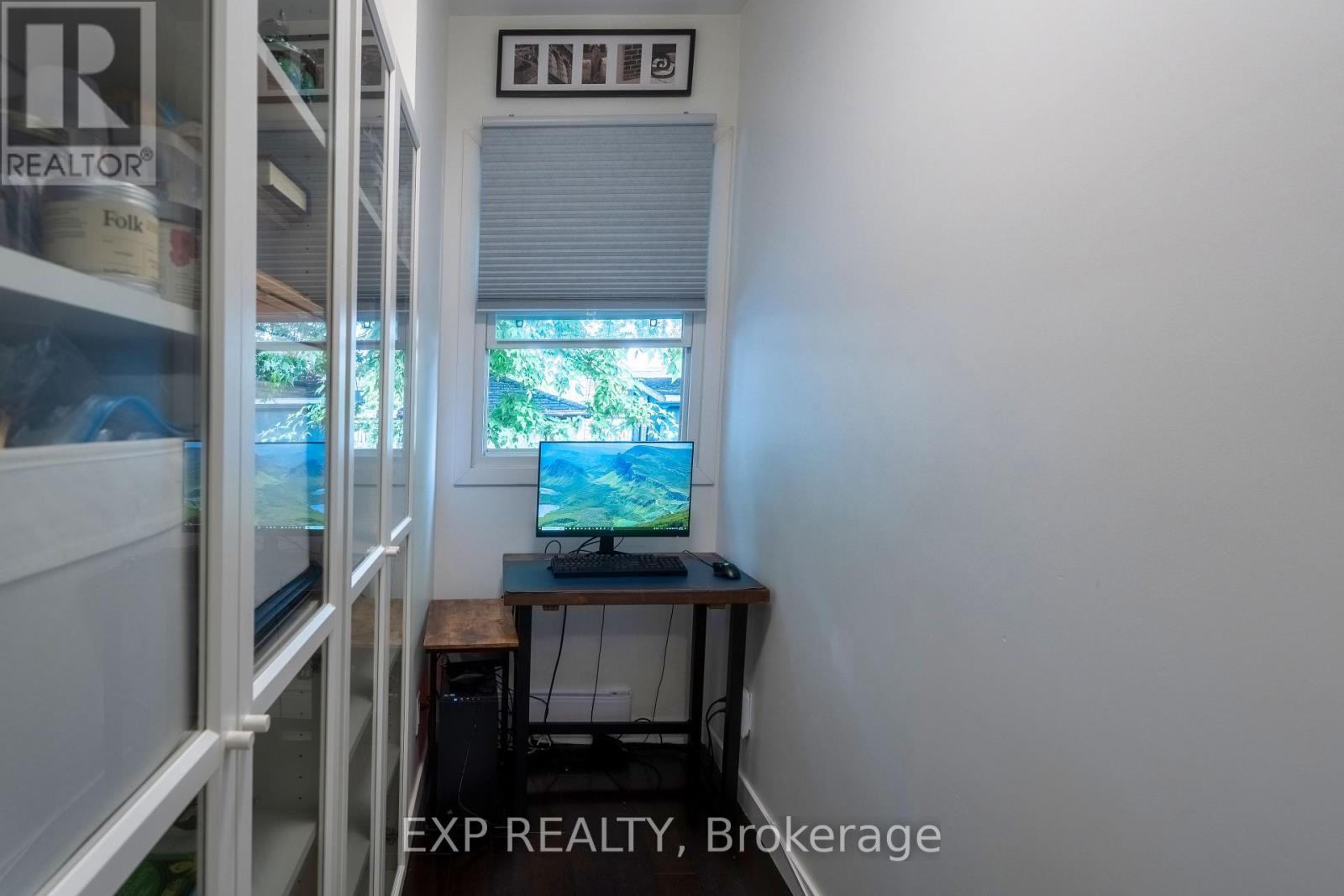 Photo 25 of 819 Craven Road, Toronto ON