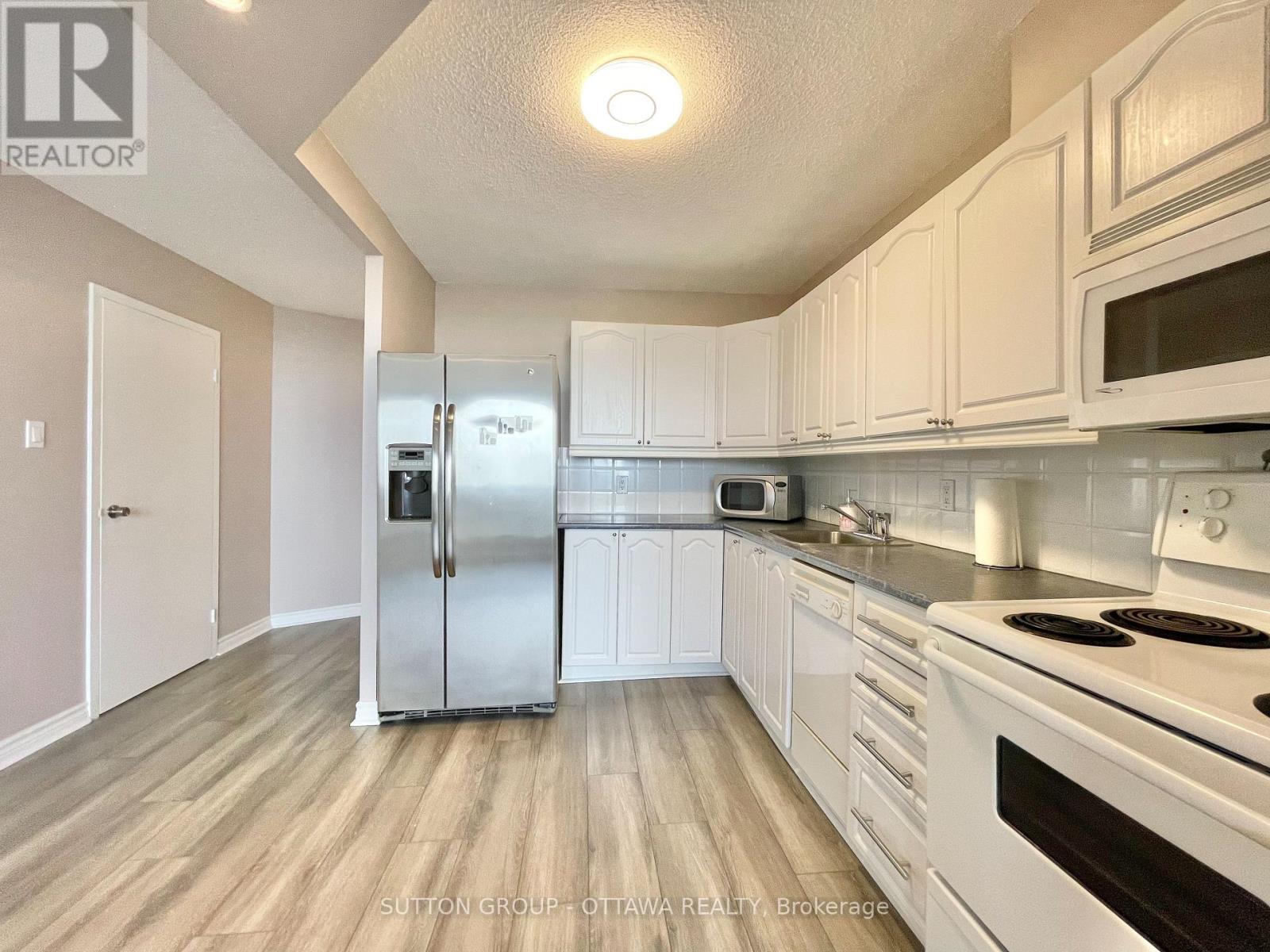 Photo 7 of 1908 900 Dynes Road, Ottawa ON