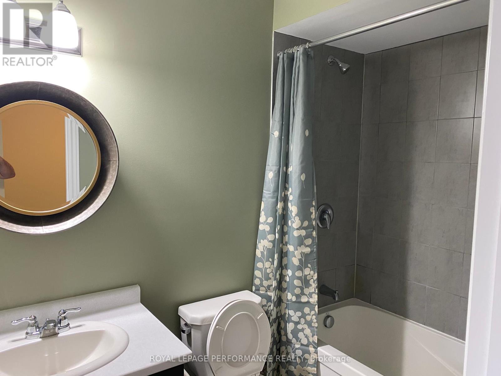 Photo 11 of 108 Helenium Lane, Ottawa ON