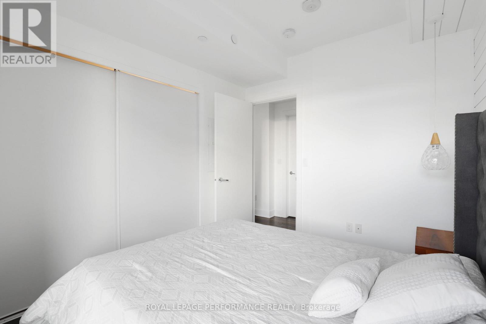Photo 14 of 1603 255 Bay Street, Ottawa ON
