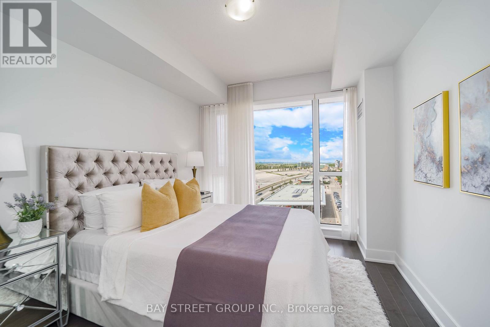 Photo 20 of 909 8081 Birchmount Road, Markham ON