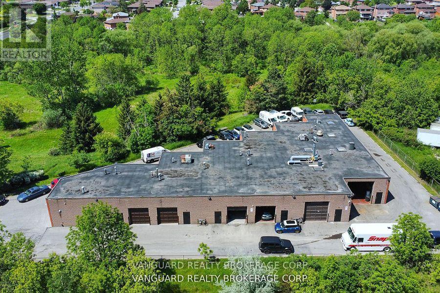 Photo 6 of 17 350 Woodbridge Avenue, Vaughan ON