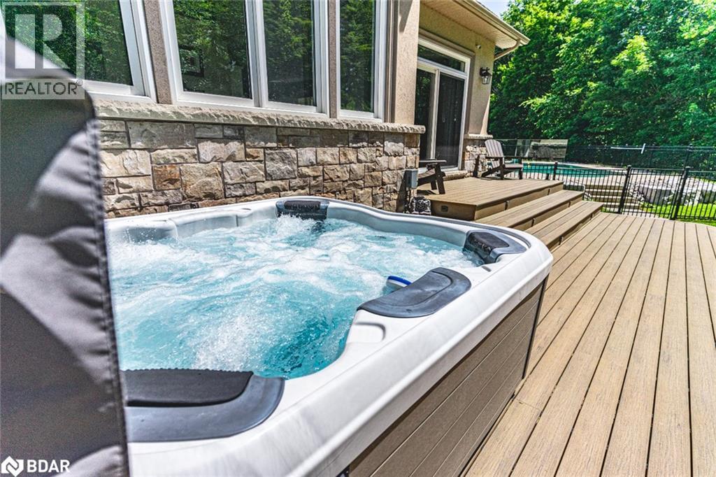 Photo 33 of 2 Sumach Court, Wasaga Beach ON