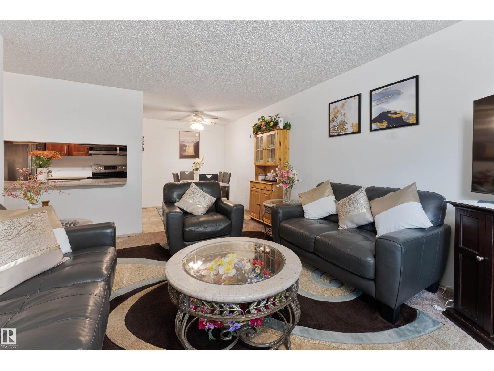 Photo 6 of 204 4220 139 Av Nw, Edmonton AB