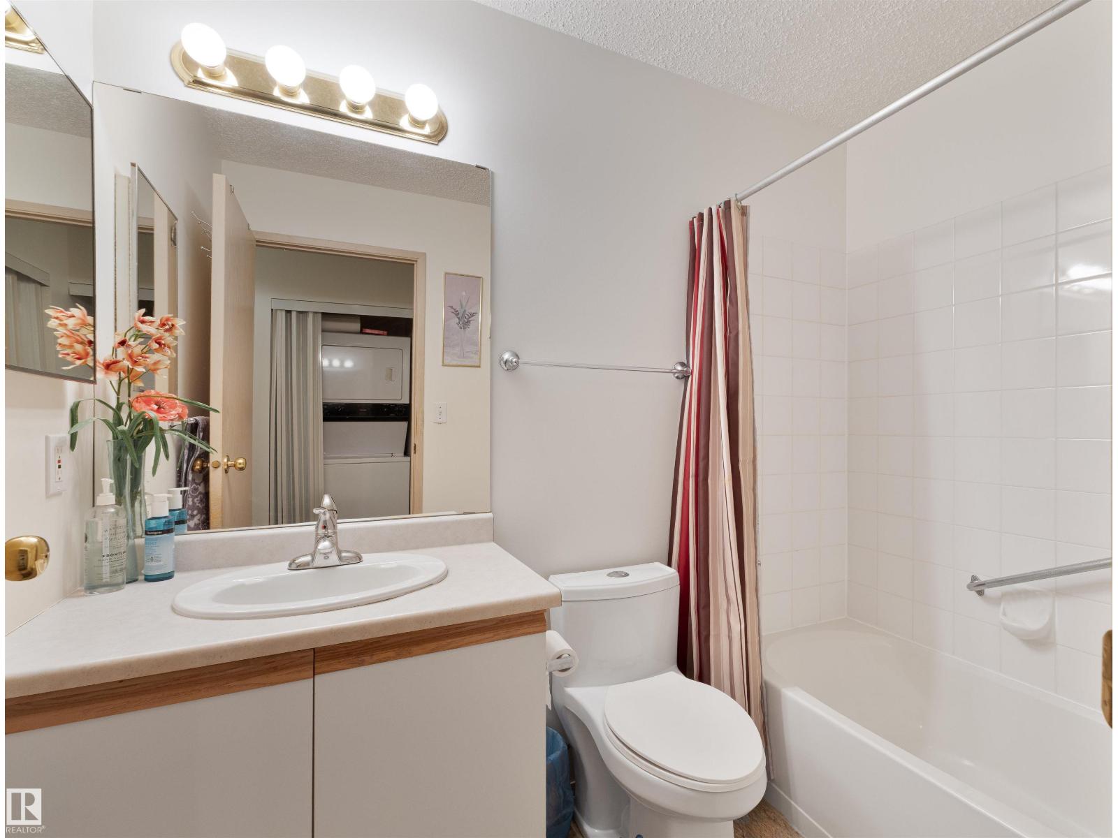Photo 18 of 204 4220 139 Av Nw, Edmonton AB