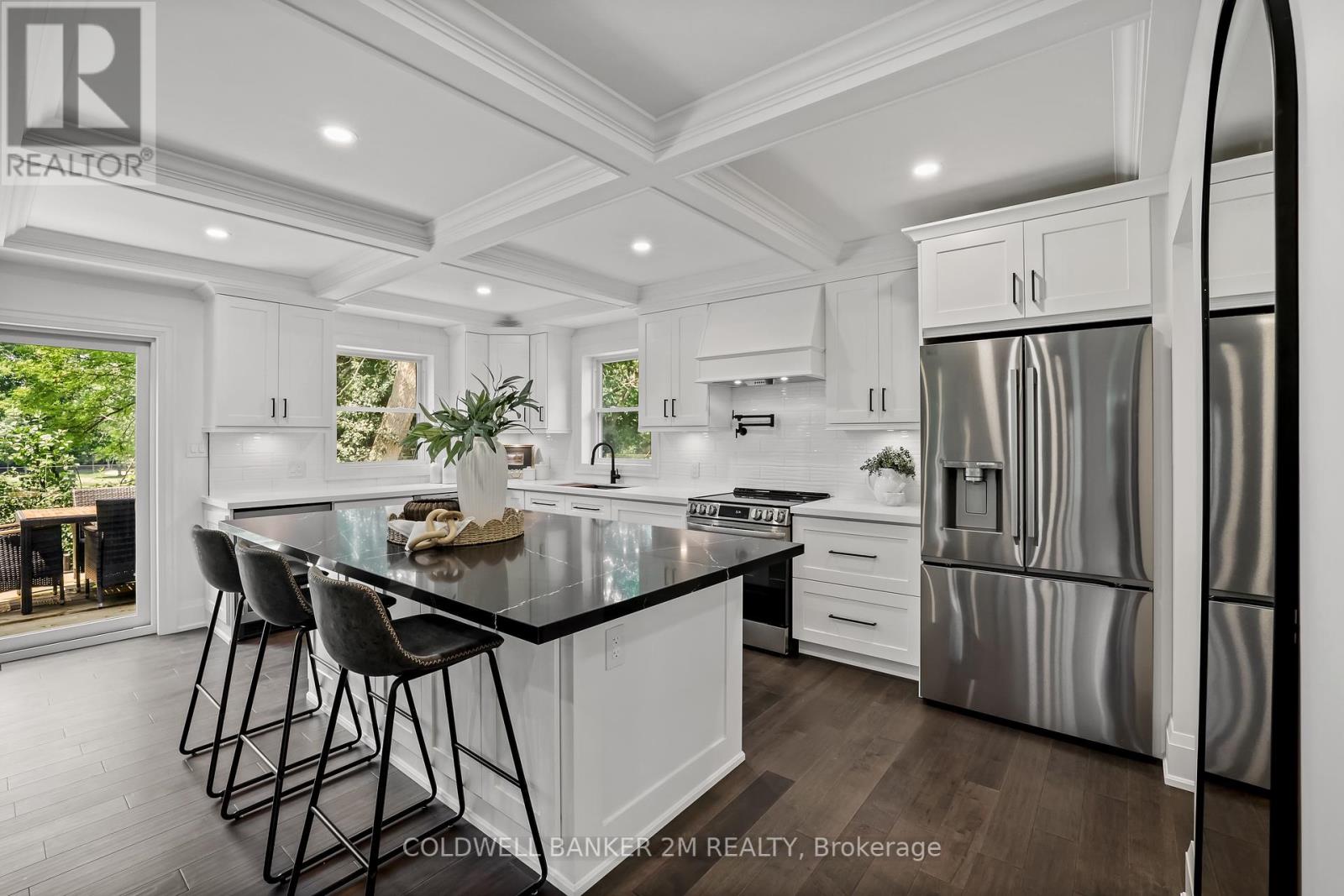 Photo 13 of 128 Buckingham Avenue, Oshawa ON