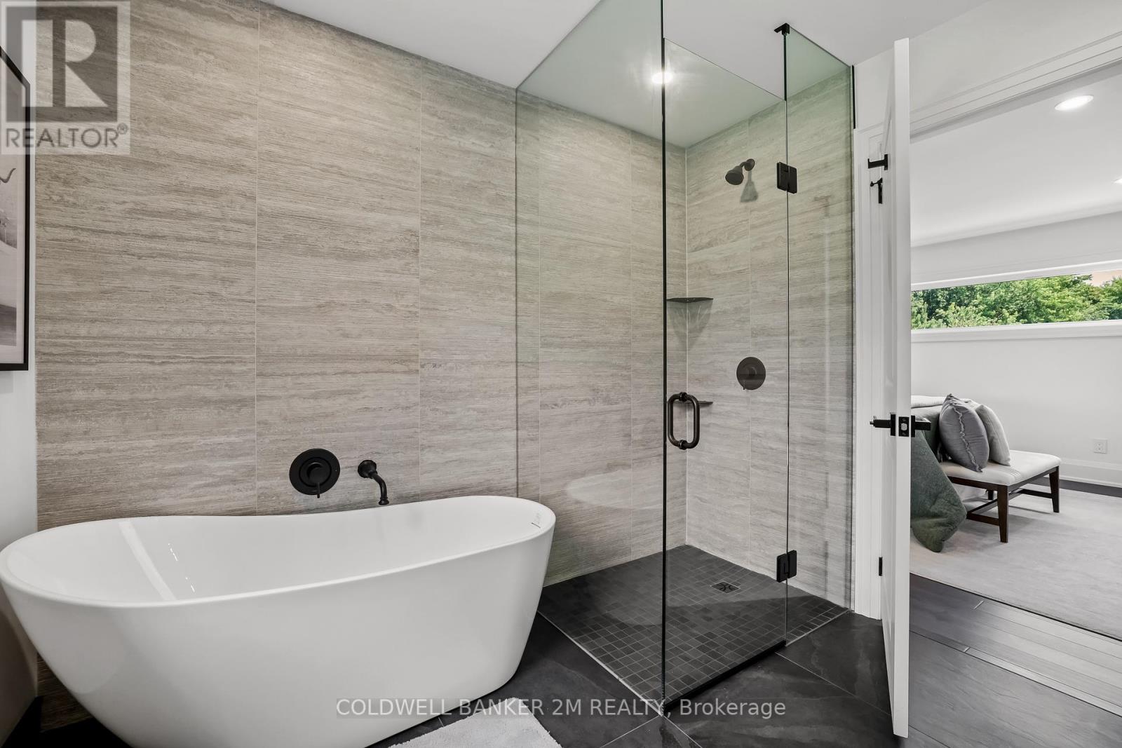 Photo 22 of 128 Buckingham Avenue, Oshawa ON